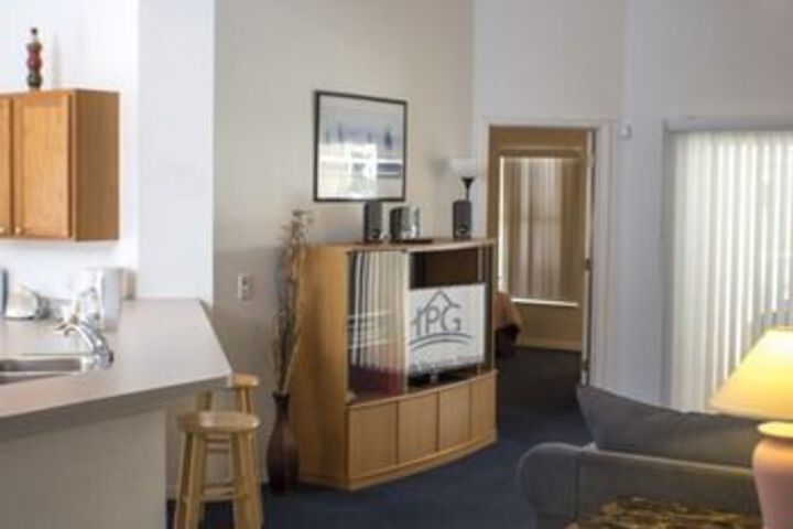 Room 14 of 16