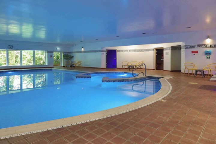 Pool 57 of 73