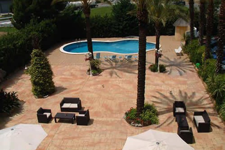 Hotel Entry