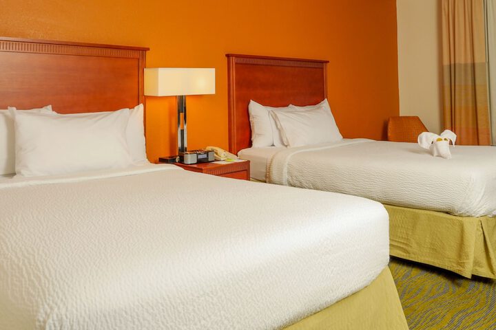 2 Double Beds (1 of 13)
