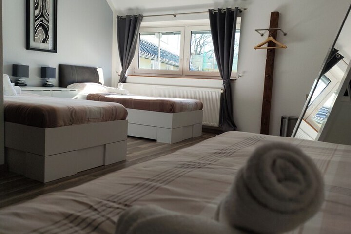 Room 8 of 20