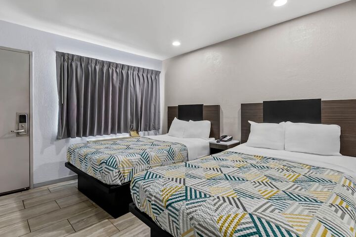 Room 15 of 28