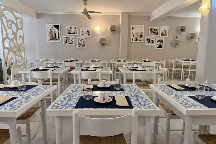 Breakfast/Coffee Service 18 of 27