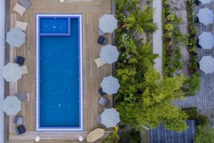 Pool 30 of 39