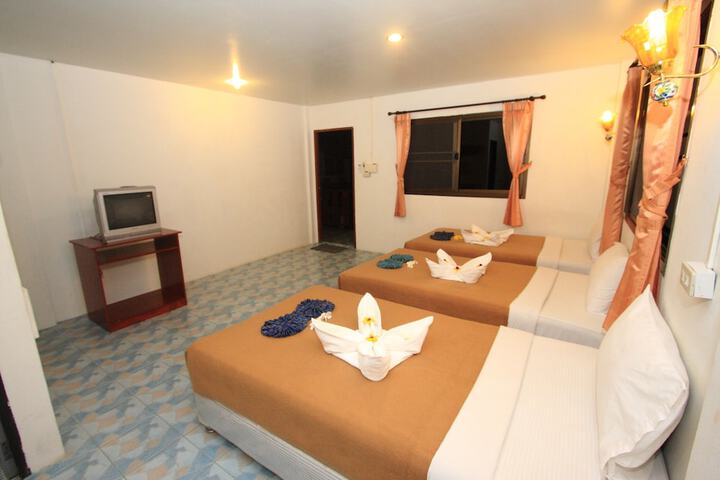 Room 9 of 71