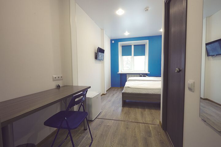 Room 17 of 28