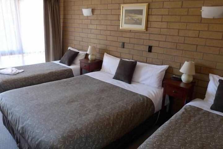 Room 8 of 41