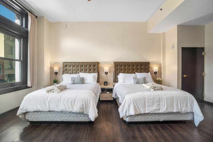 Room 30 of 53