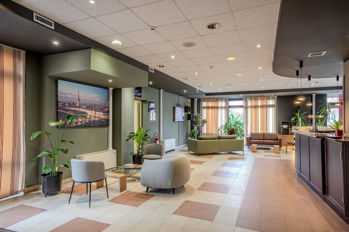 Hotel Lobby