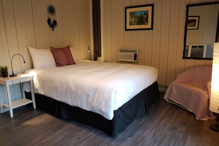 Room 4 of 57