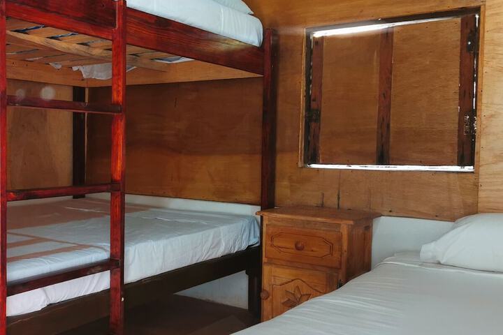 Room 9 of 20