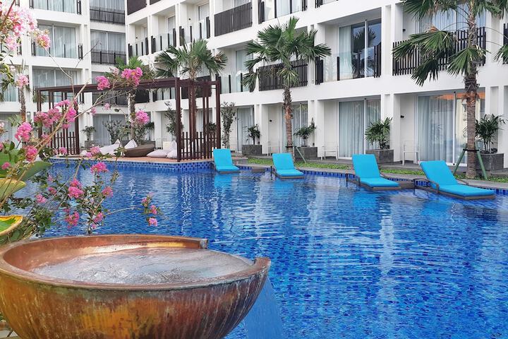 Pool 42 of 61