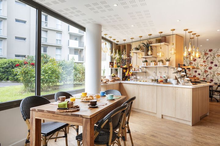 Breakfast area