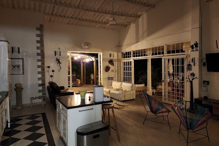 Room 4 of 24