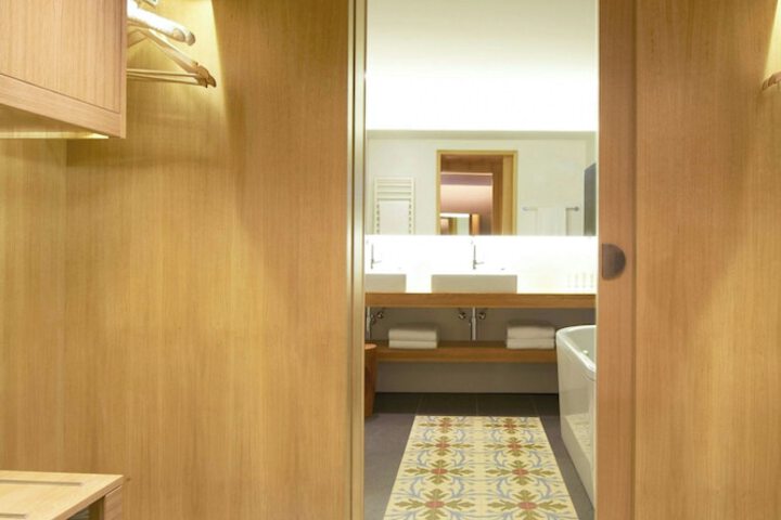 Room 92 of 188