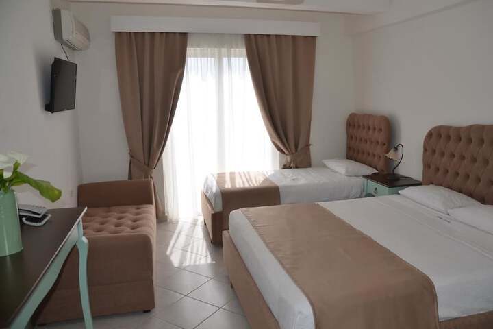 Room 34 of 72