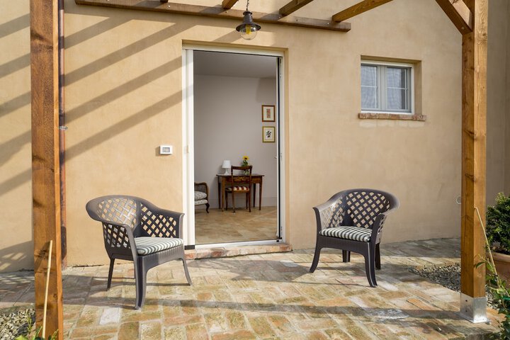 Terrace/Patio 5 of 8