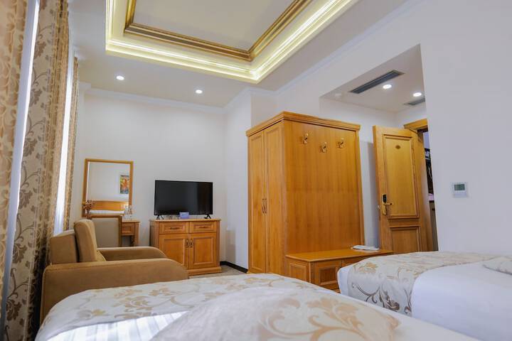 Room 14 of 79