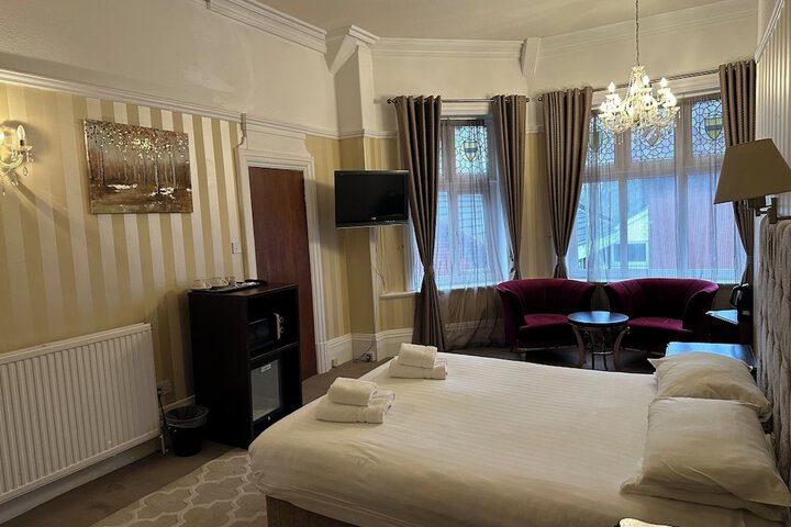 Room 30 of 74