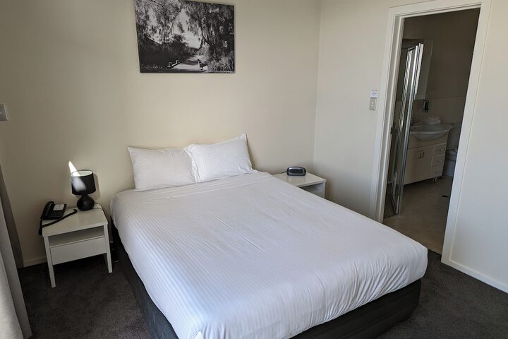 Room 20 of 64