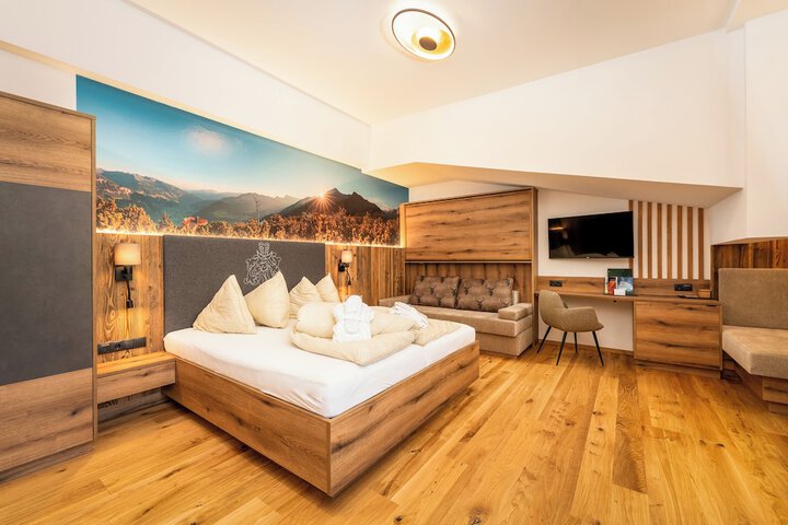 Room 12 of 64