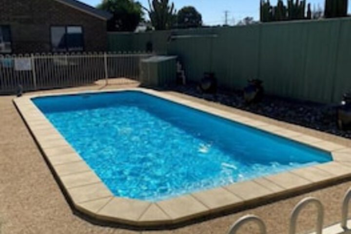 Pool 58 of 75