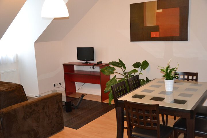 Room 35 of 63
