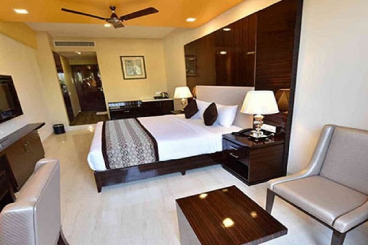 Room 21 of 53
