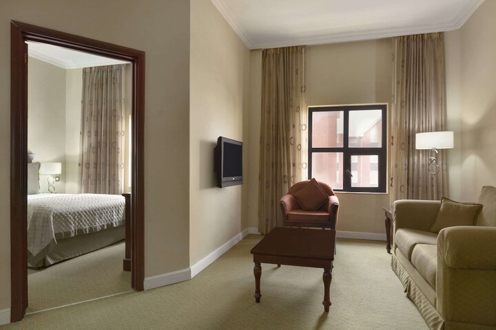 Room 22 of 90