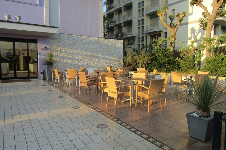 Terrace/Patio 77 of 96