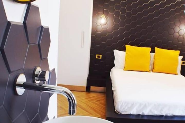 Room 21 of 147