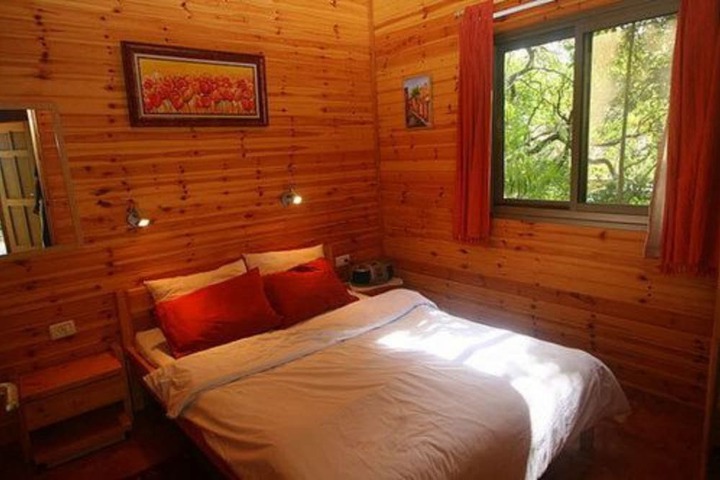 Room 6 of 40