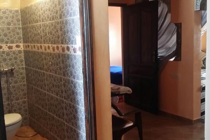 Room 3 of 21
