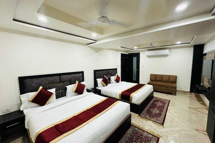 Room 8 of 46