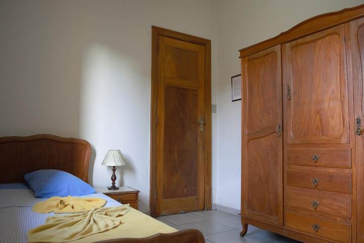 Room 12 of 43
