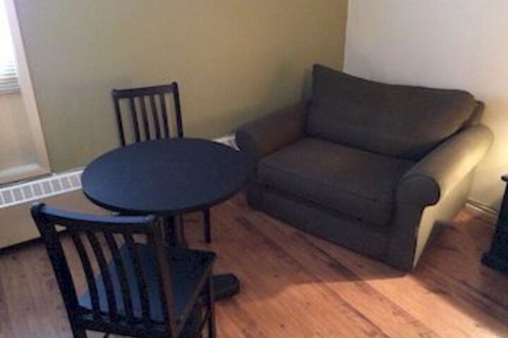 Room 25 of 36