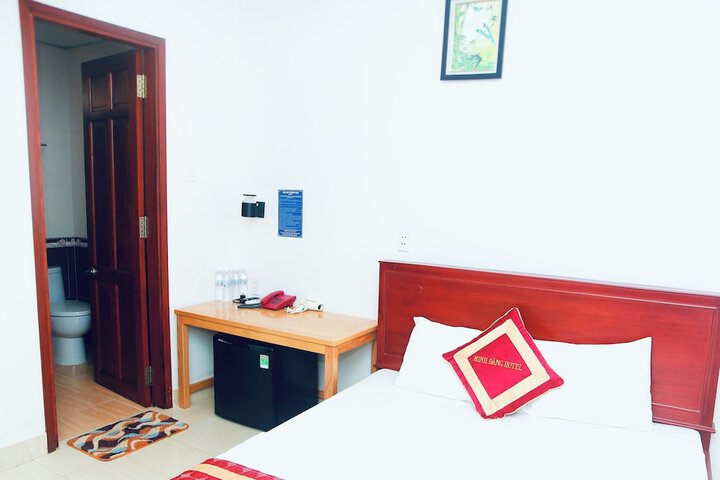Room 7 of 30
