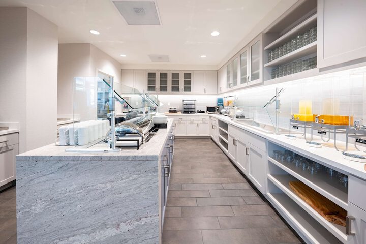 Breakfast area