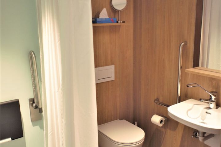 Room 20 of 49