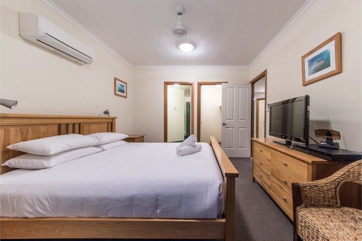 Room 3 of 24