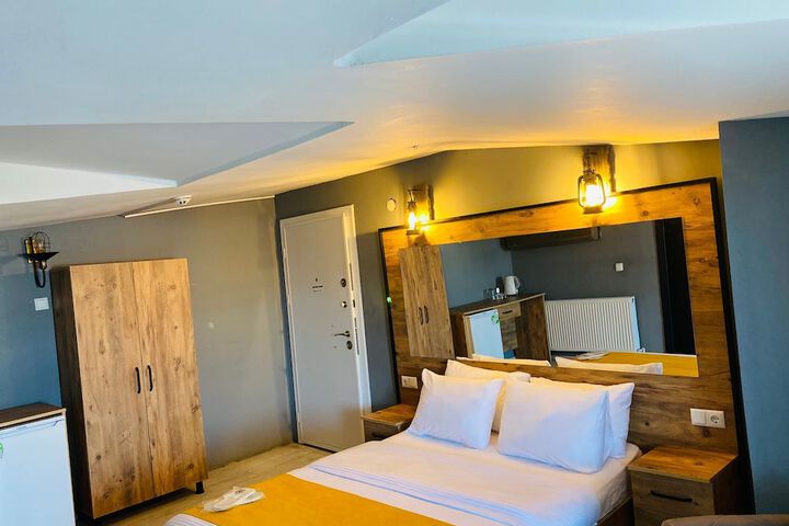 Room 10 of 39