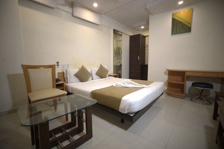 Room 8 of 58
