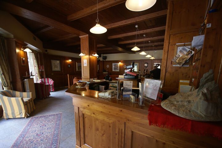Hotel Interior 5 of 53