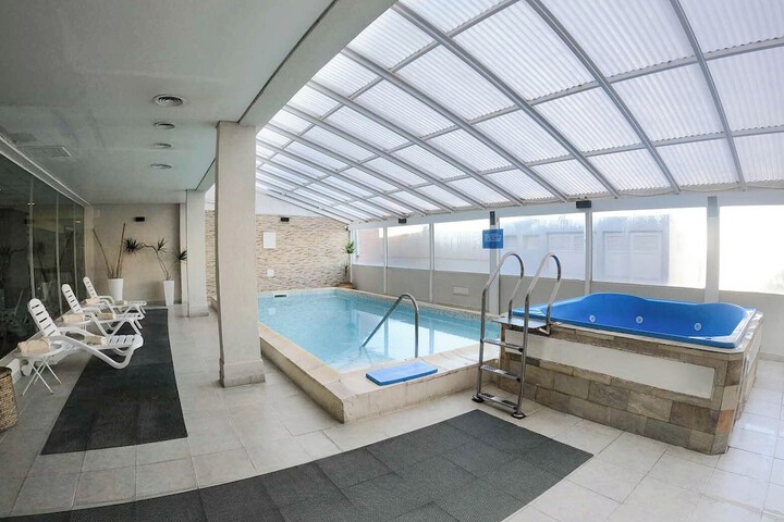 Pool 30 of 61