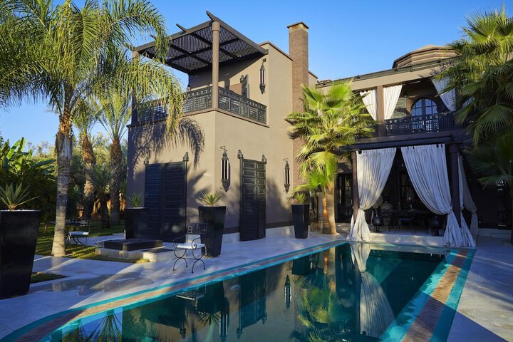 Pool 41 of 59