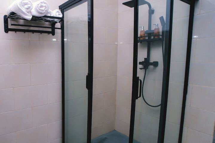 Room 16 of 49