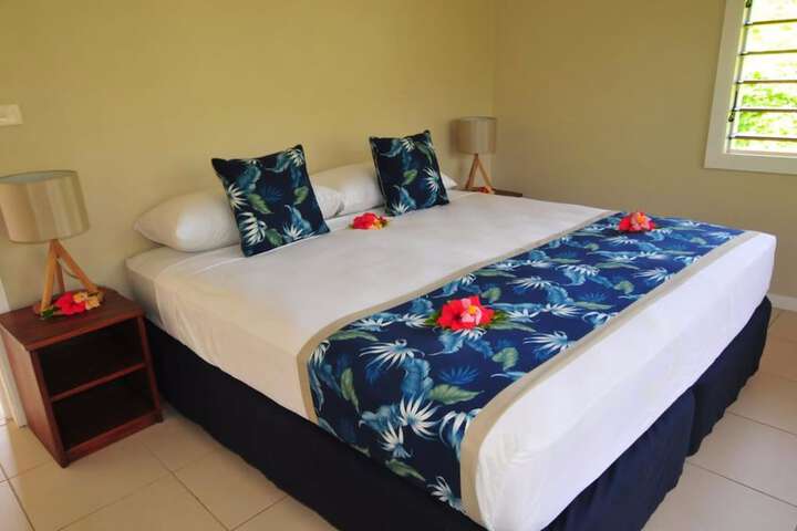 Room 3 of 91