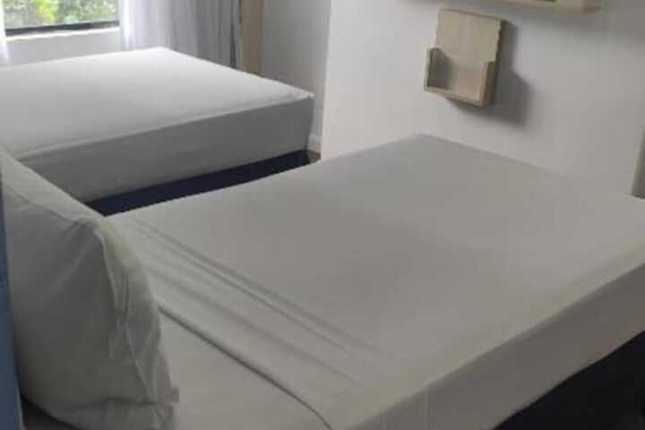 Room 5 of 41