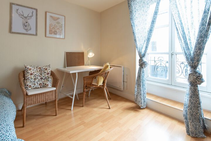 Room 8 of 21