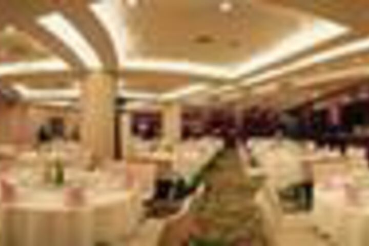 Dining 16 of 16